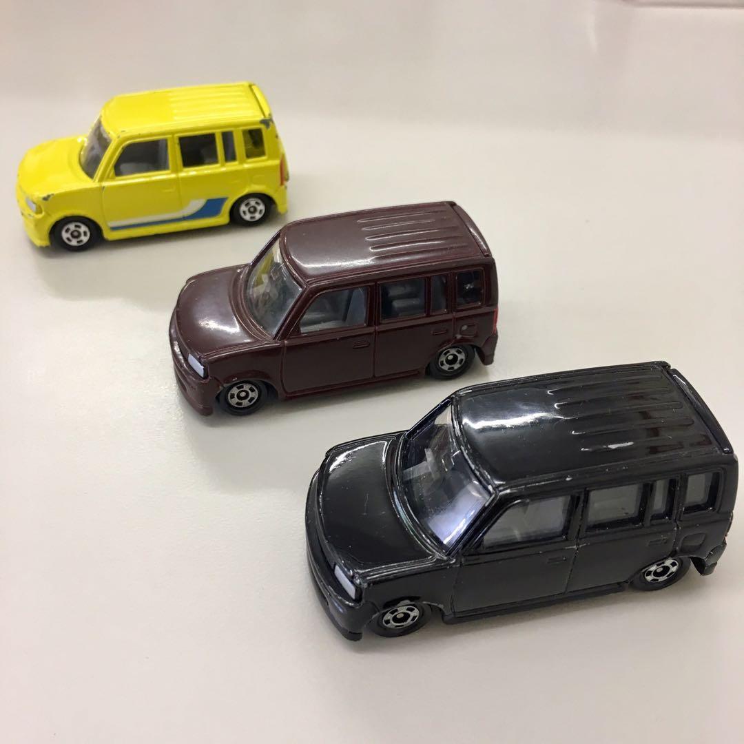 Tomica No 5 Toyota 一套三架黑 啡 黃色中古二手車 玩具 遊戲類 玩具 Carousell