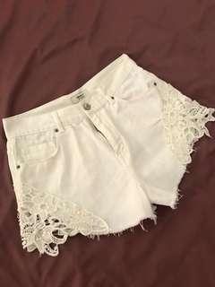 F21 - White Denim Short Pants