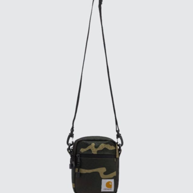 carhartt camo shoulder bag