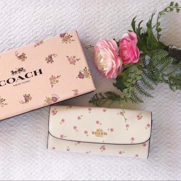 coach wallet with flowers