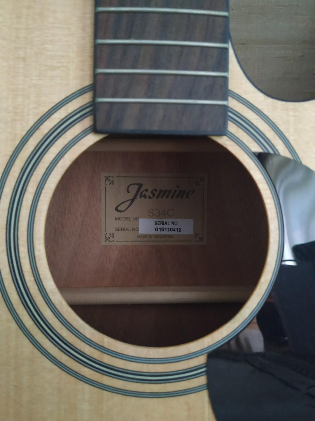 Jasmine S34C Cutaway Dreadnought Acoustic Guitar, Hobbies & Toys, Music