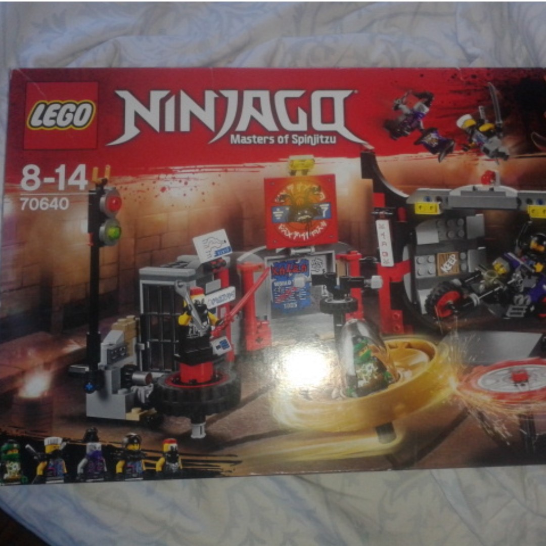 Lego set 70640 sale
