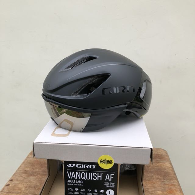 giro vanquish mips aero helmet