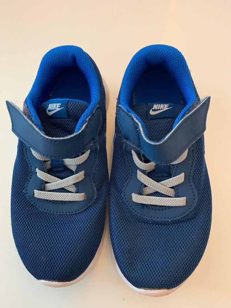 blue nike infant shoes