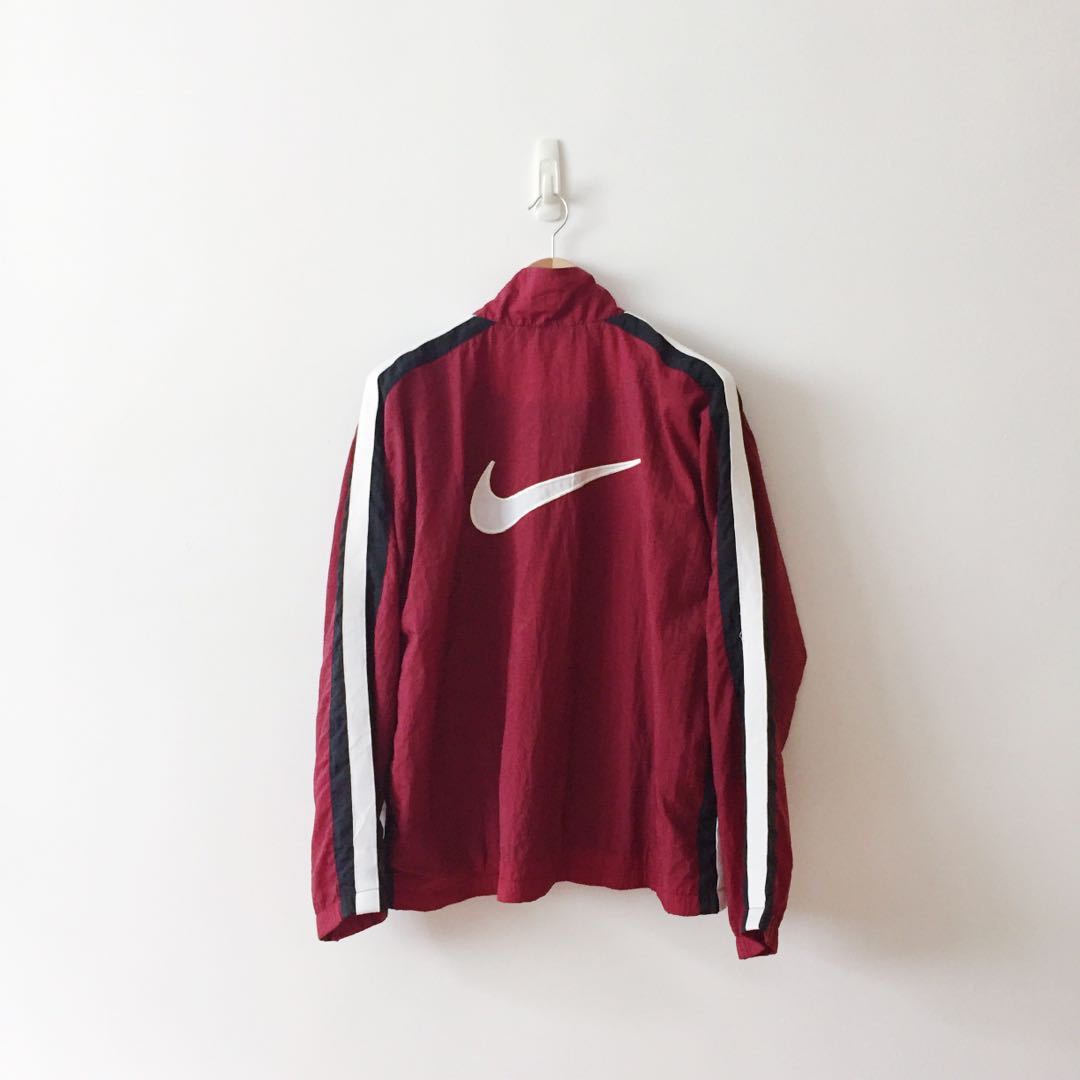 vintage nike big swoosh windbreaker