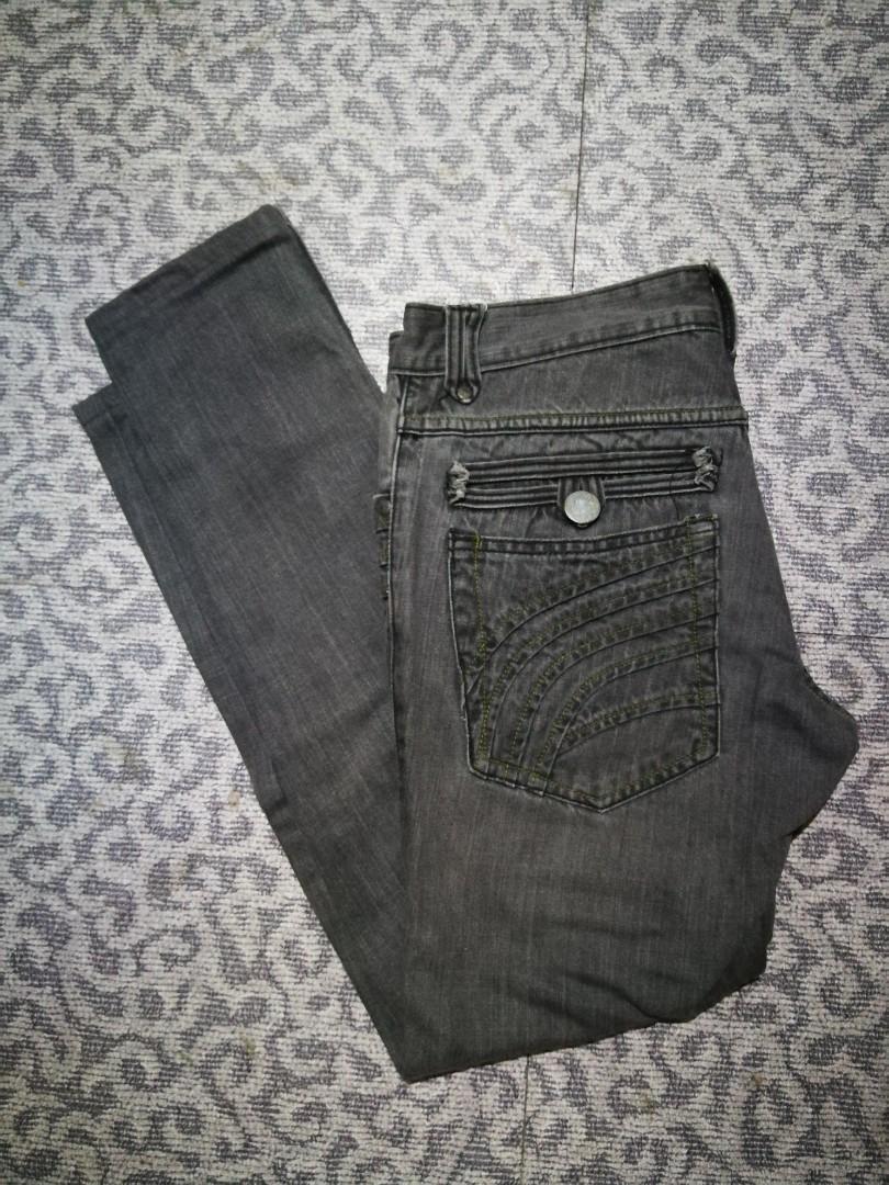 Oxygen gray jeans (Category: Jeans) located in Caloocan City. Submitted by elusiveclothing (Listing ID 216598317, Image 2). Description: RFS : Decluterring No issues. Still in very good condition..