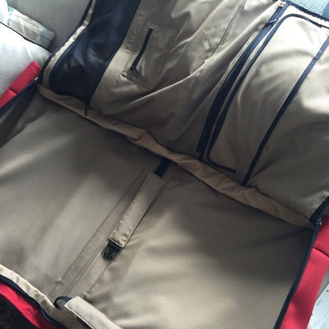 Travel Suitcase - Victorinox Suit Carrier - Bag, Men's Fashion, Bags ...