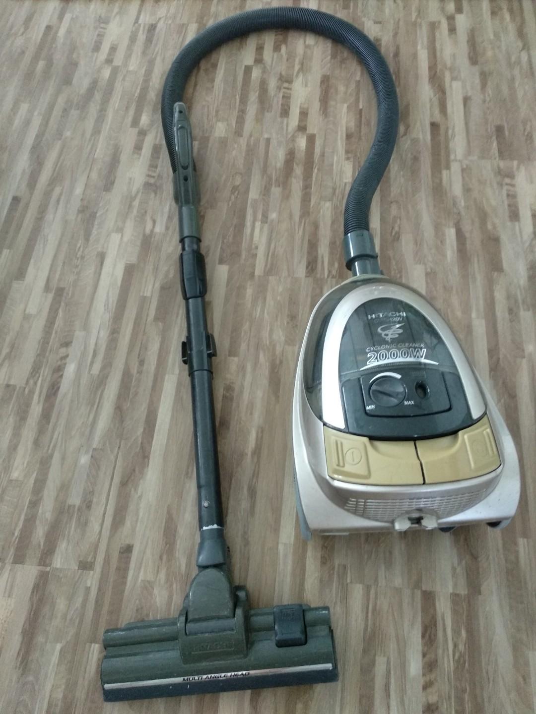 Hitachi bagless Vacuum Cleaner 2000W CVSH20V , TV & Home Appliances, Vacuum Cleaner