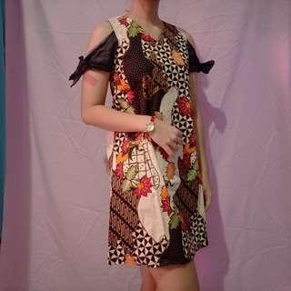 Dress Batik Coklat Fit to M-L kecil sabrina