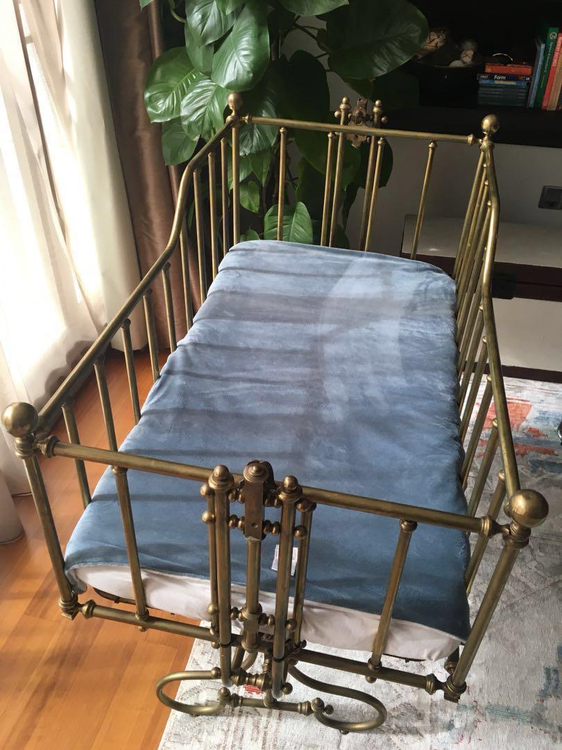 Antique baby crib, cot, Babies & Kids, Baby Nursery & Kids Furniture