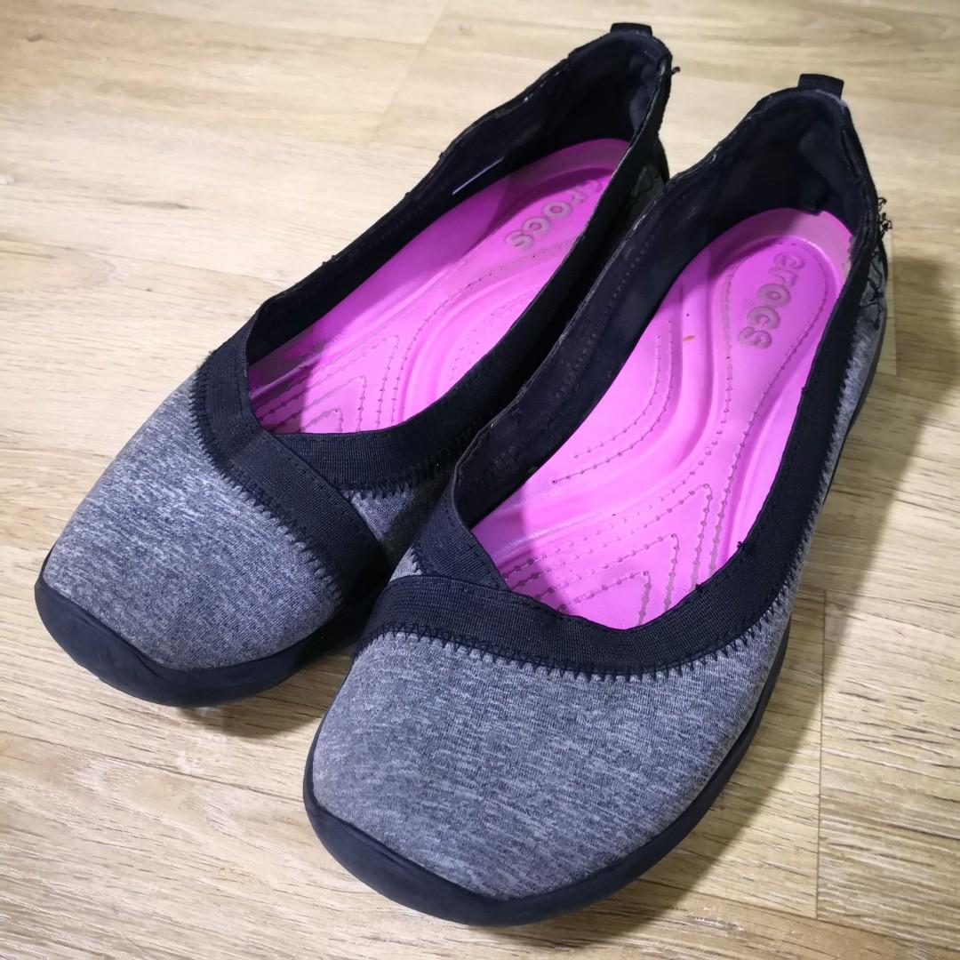 crocs ladies flats