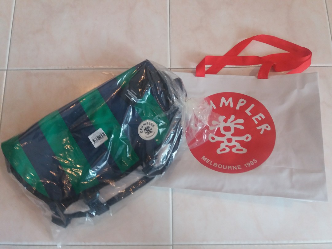 Crumpler Messenger Bag (S), Men's Fashion, Bags, Sling Bags on Carousell