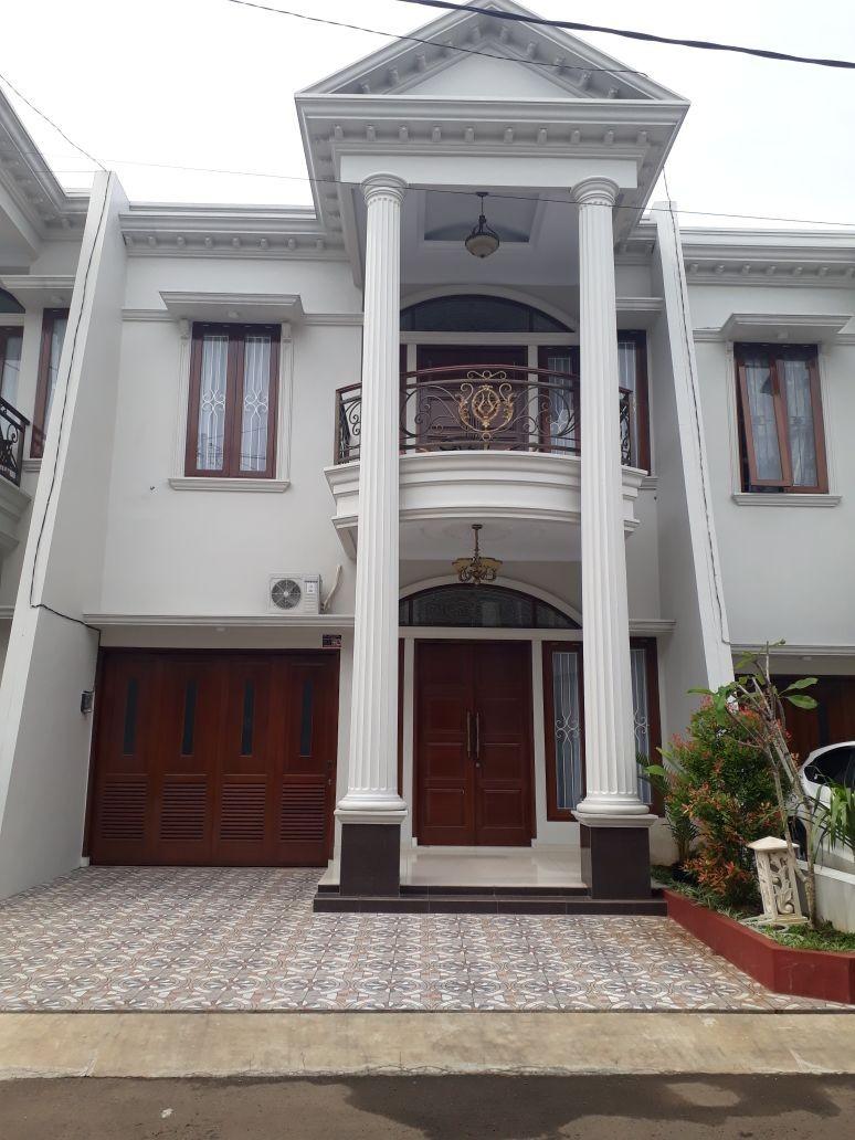 Dijual Rumah Mewah Dalam Townhouse Besar Hunian Lux 2 Lantai Di Daerah Yang Setrategis Lingkungan Yang Masih Aseri Sejuk Aman Dan Tidak Banjir Properti Dijual Di Carousell