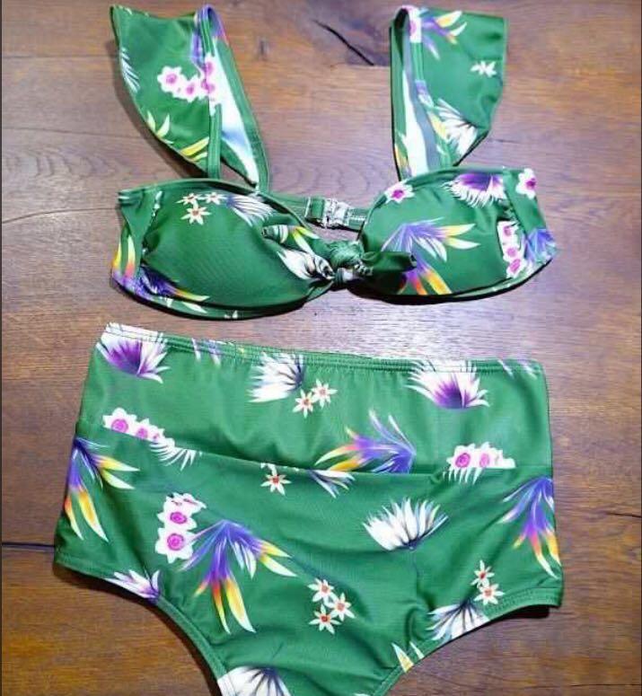Emerald Green HW floral Swimsuit (Category: Bikinis & Swimsuits) located in Manila. Submitted by khriska (Listing ID 215420091, Image 1). Description: Super pretty! Got a lot of compliments when I wore this swimsuit hehehe 💚 Used only once for photo ops at the beach Bought this online for Php400+ .