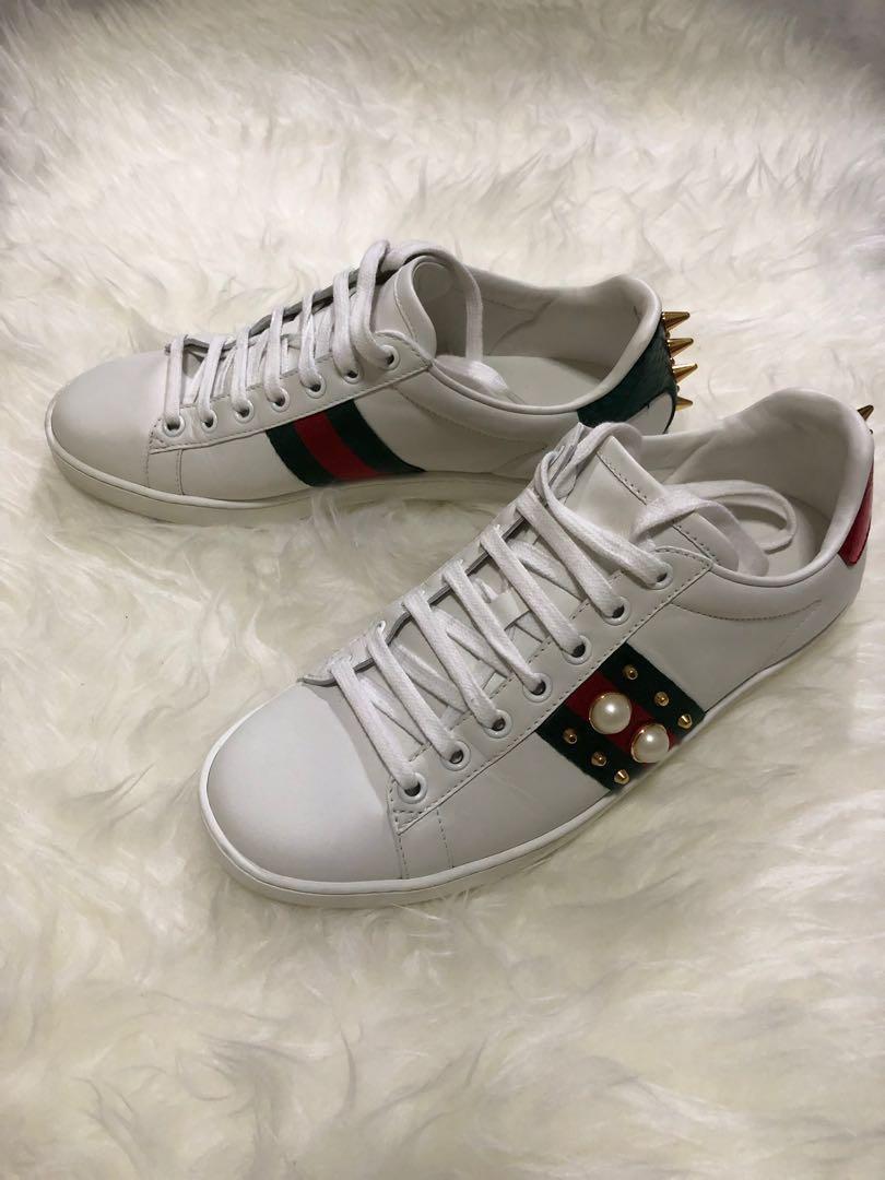Gucci ace studded leather sneaker store