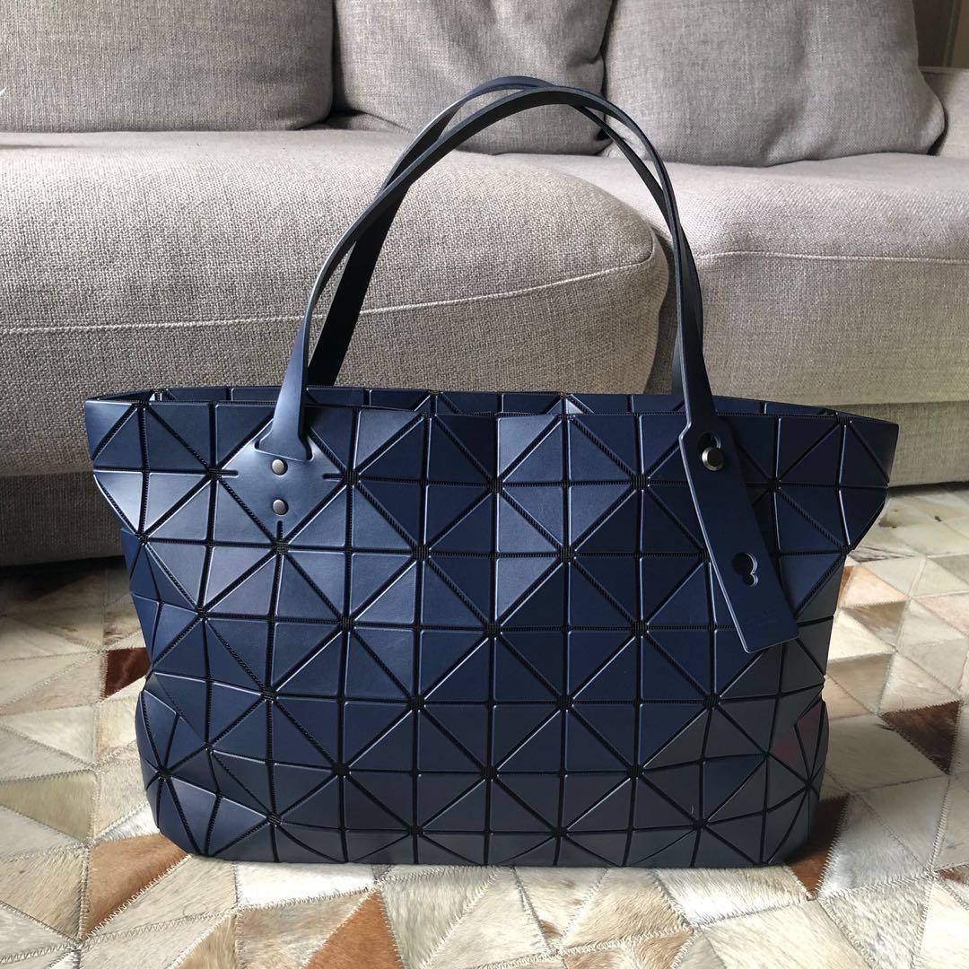 ISSEY MIYAKE BAO BAO Rock Matt Large Shoulder Bag, 女裝