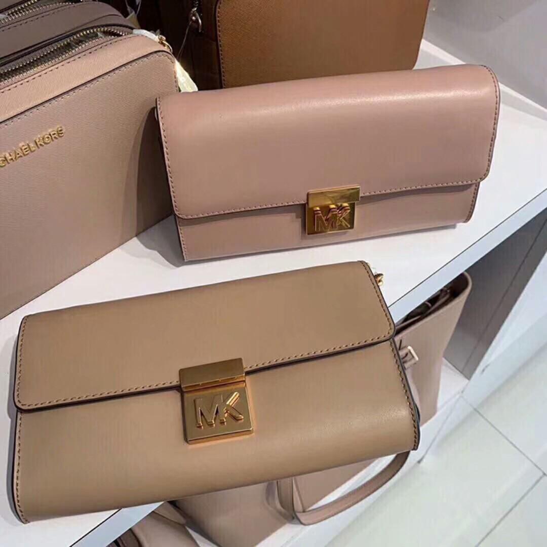 Michael hotsell kors mindy