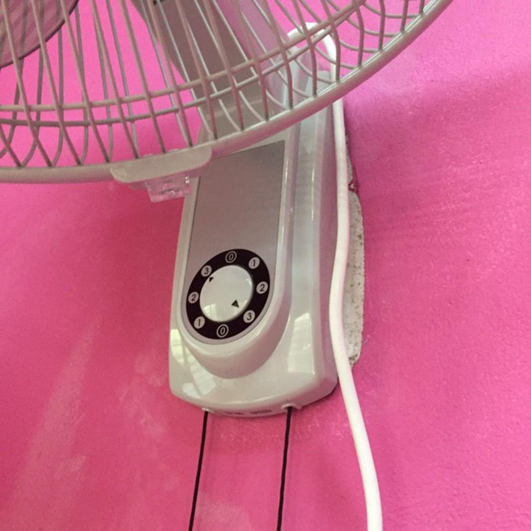 Midea 16 Wall Fan Mf 16fw6h Kipas Dinding Home Furniture Others On Carousell
