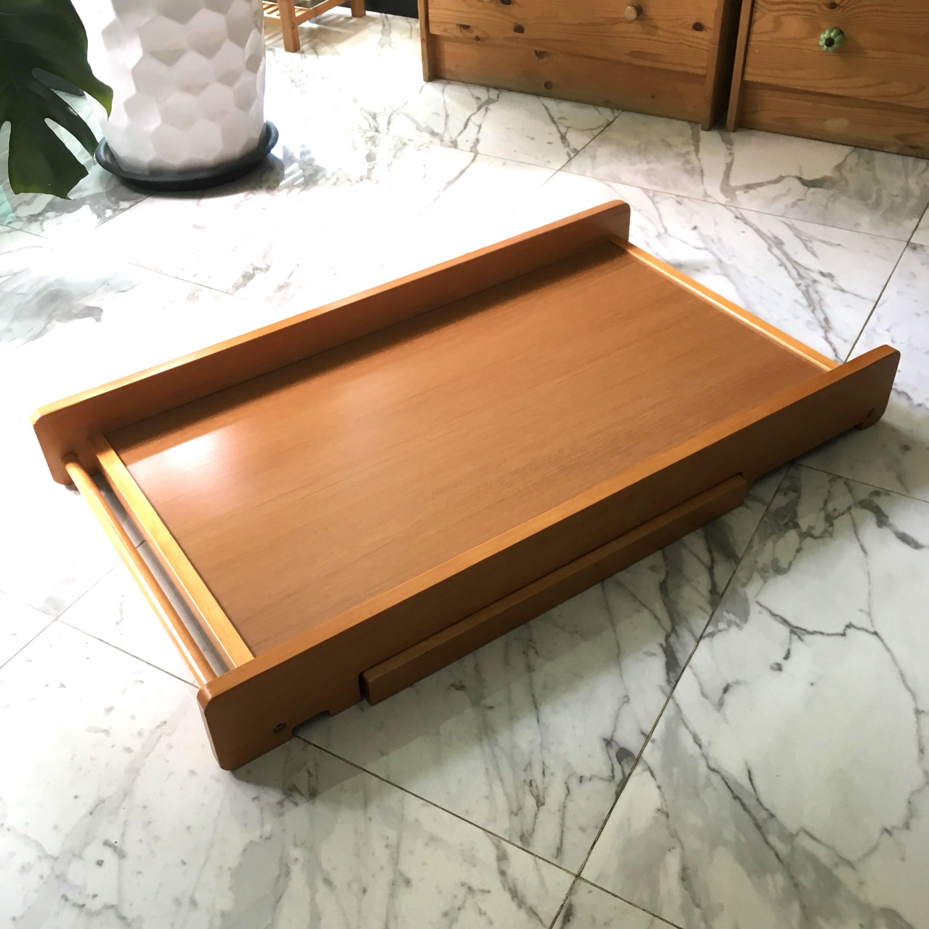 sturdy changing table