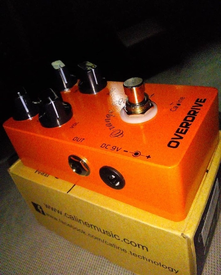 Overdrive Pedal Effects (orange burst by caline), Hobbies & Toys, Music