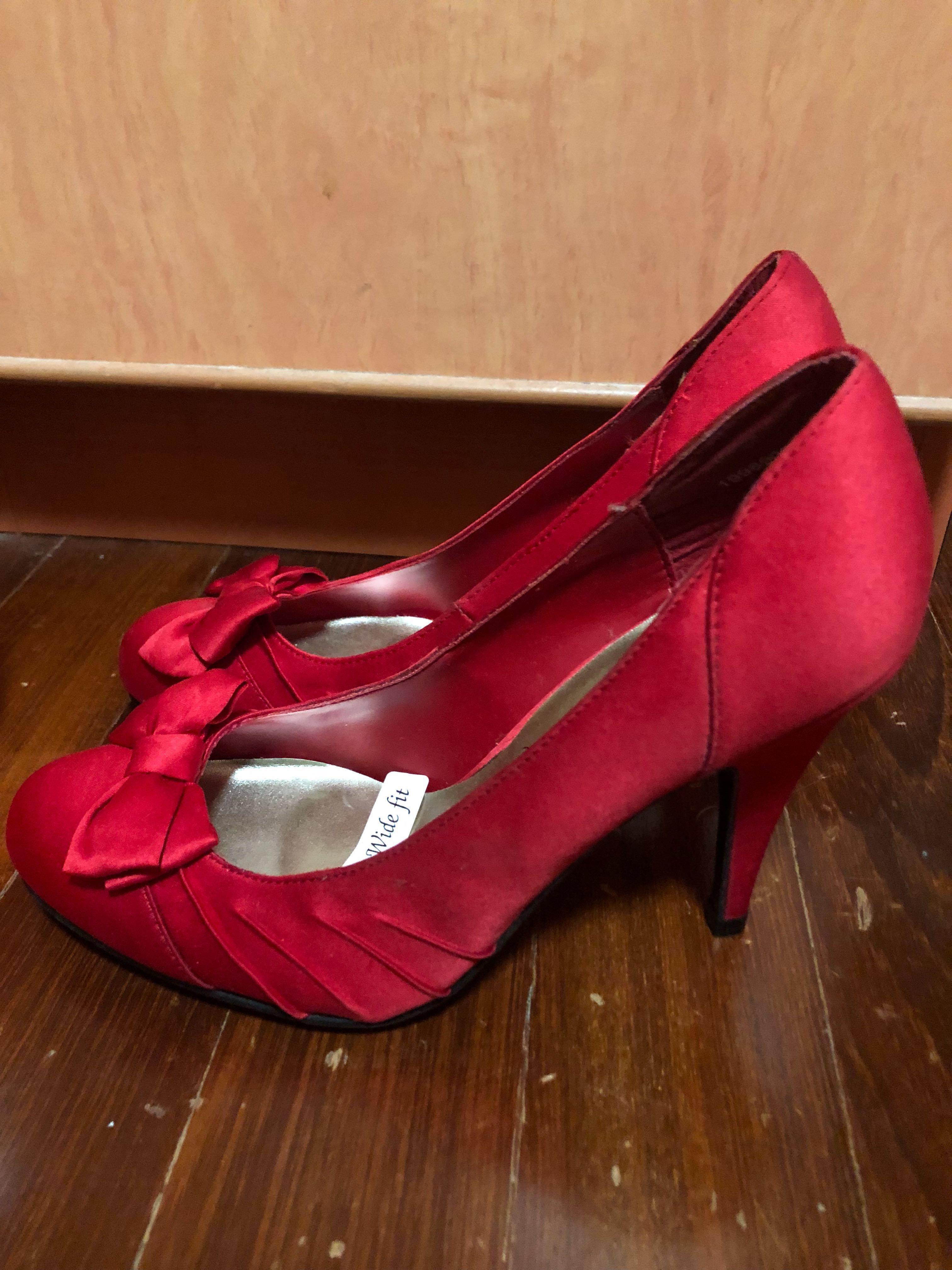 Red wide top fit heels