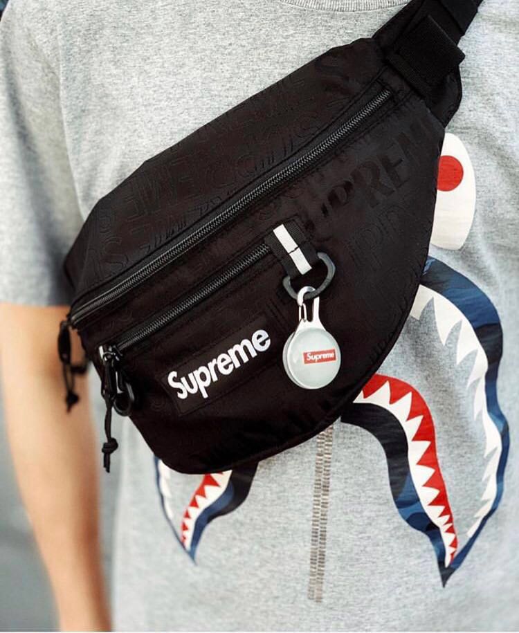 supreme waist bag ss19 on body