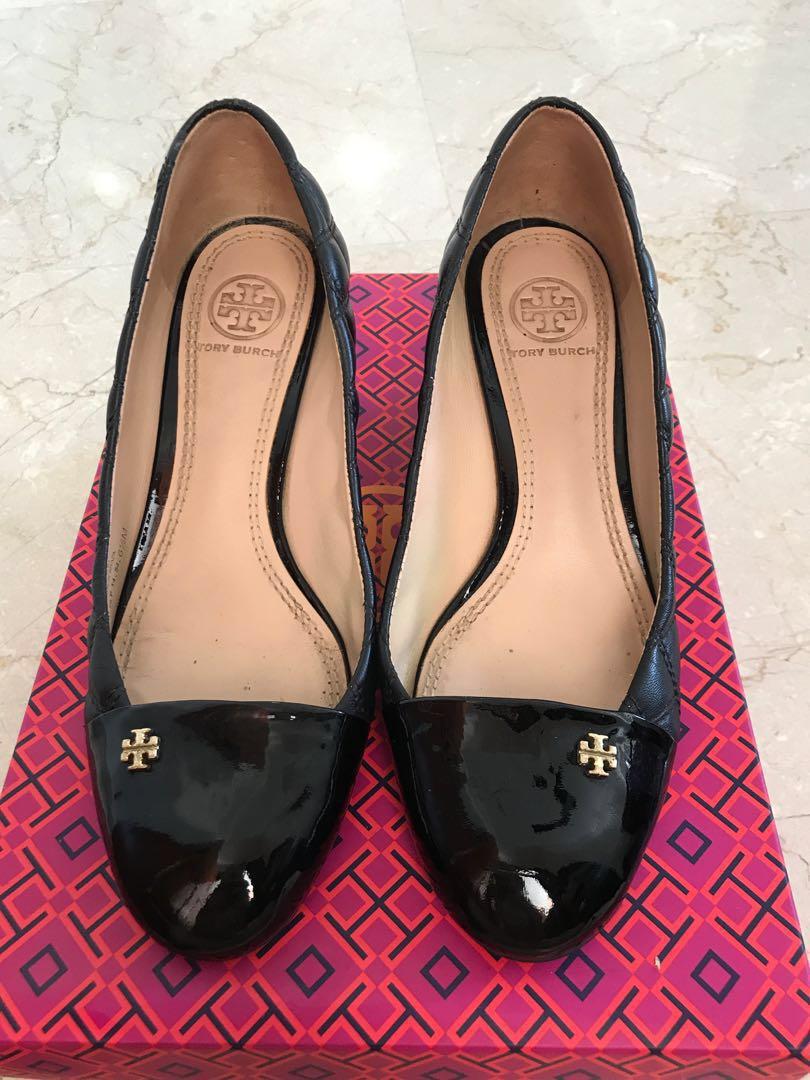 Tory Burch Claremont Quilted Wedge, Women's Fashion, Footwear, Heels on  Carousell