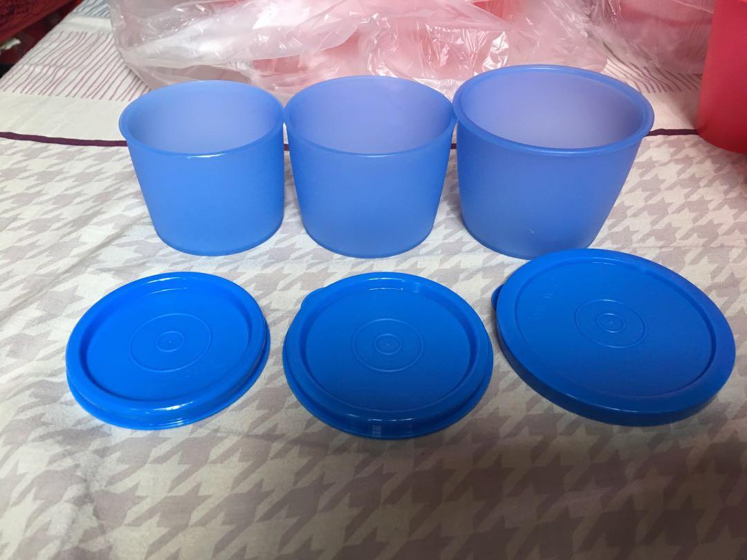 Tupperware Small Container (Category: Food Organisation & Storage) located in Singapore. Submitted by sukabelanja (Listing ID 216679503, Image 1). Description: Brand New. Price for 1 set (blue/pink).