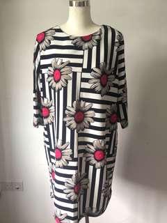 Plush Short Dress size 20