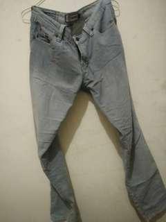 Celana Jeans
