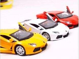 ［雙畇媽咪］全新 現貨 漂亮小車會跑 造型跑車 白色