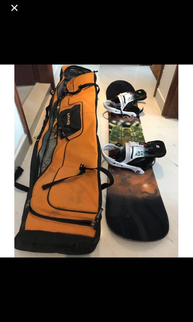 Burton Motion Snowboard 162cm, Sports Equipment, Sports & Games, Water