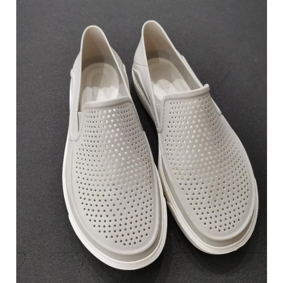 crocs roka slip on womens