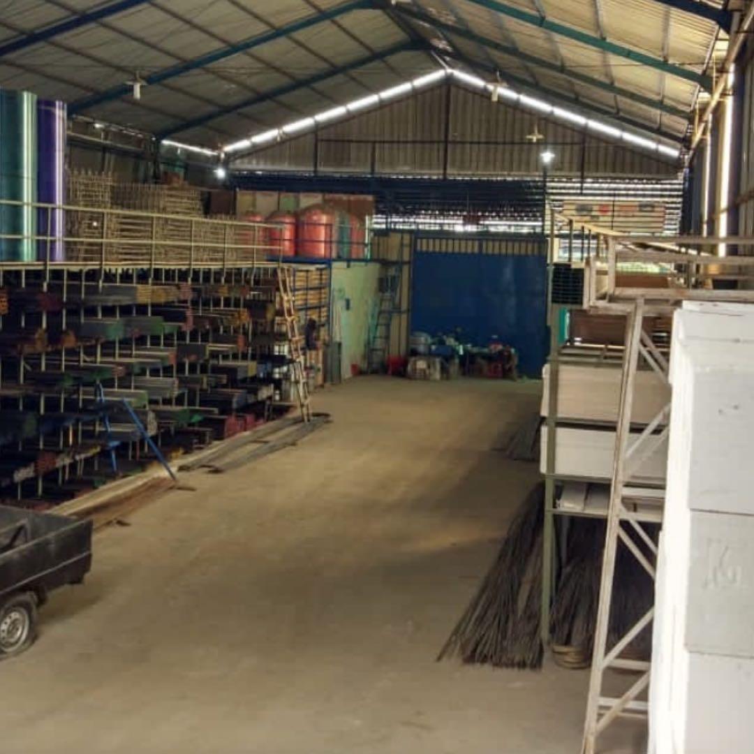 Dijual Murah Tanah Dan Bangunan Gudang Bengkel Workshop Toko Properti Aset Pabrik Usaha Bangunan Nego Bangunan Pinggir Jalan Raya Properti Dijual Di Carousell