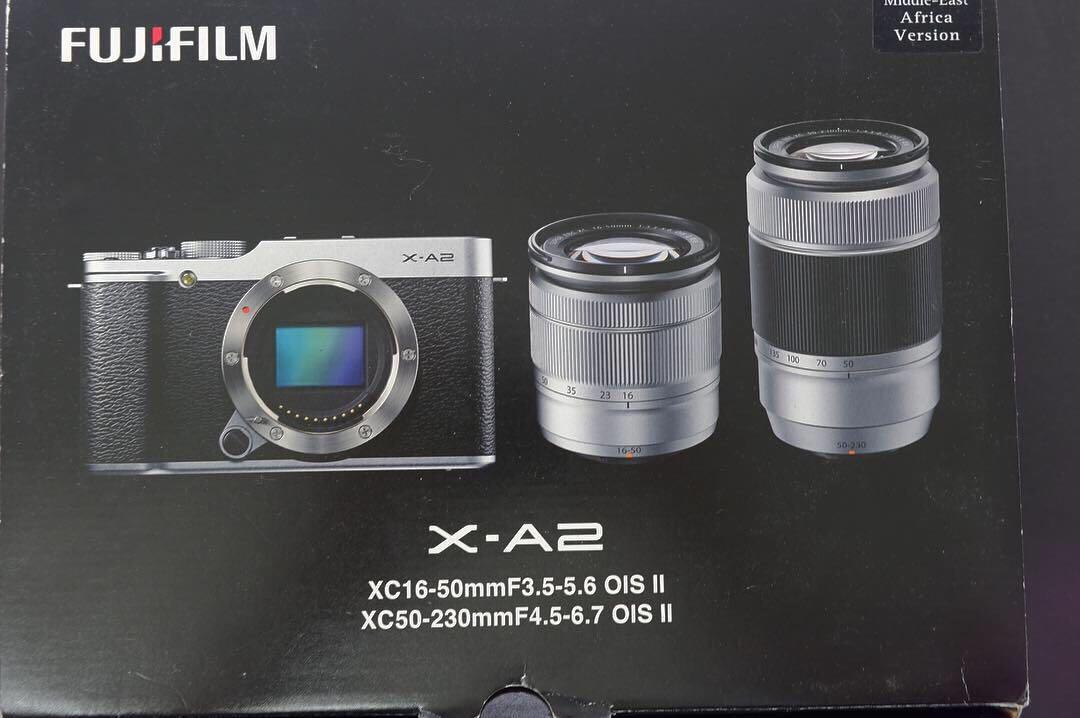 Fujifilm XA2 16mp vlogging mirrorless WiFi, Photography, Cameras on