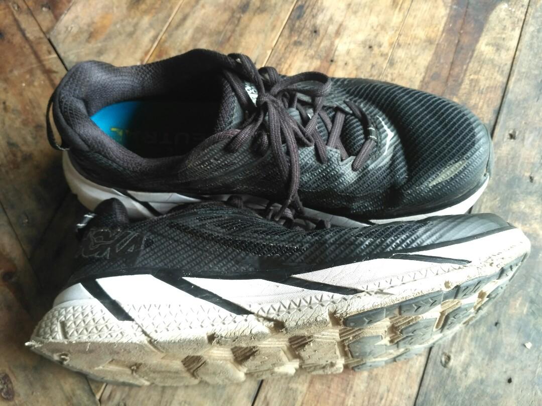 Sepatu Lari Running Hoka One One Clifton 3 Size 42 2 3 Second Fesyen Pria Sepatu Sneakers Di Carousell