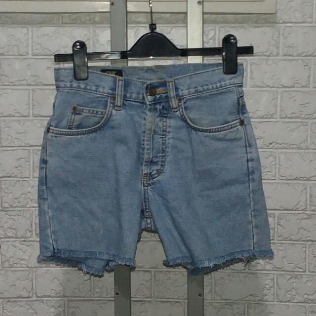ladies cut off jean shorts