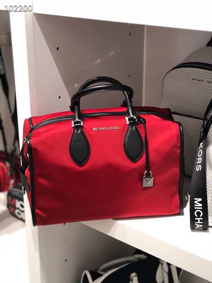 michael kors gym bag