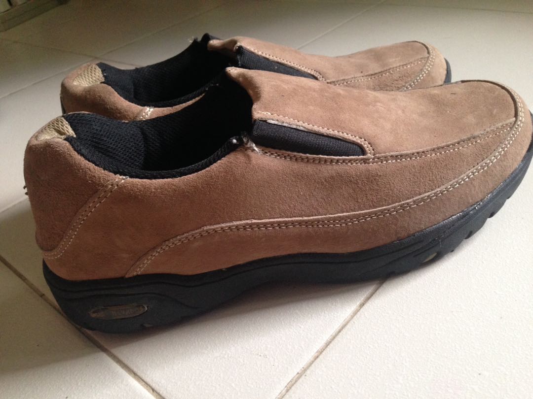 nevados slip on shoes
