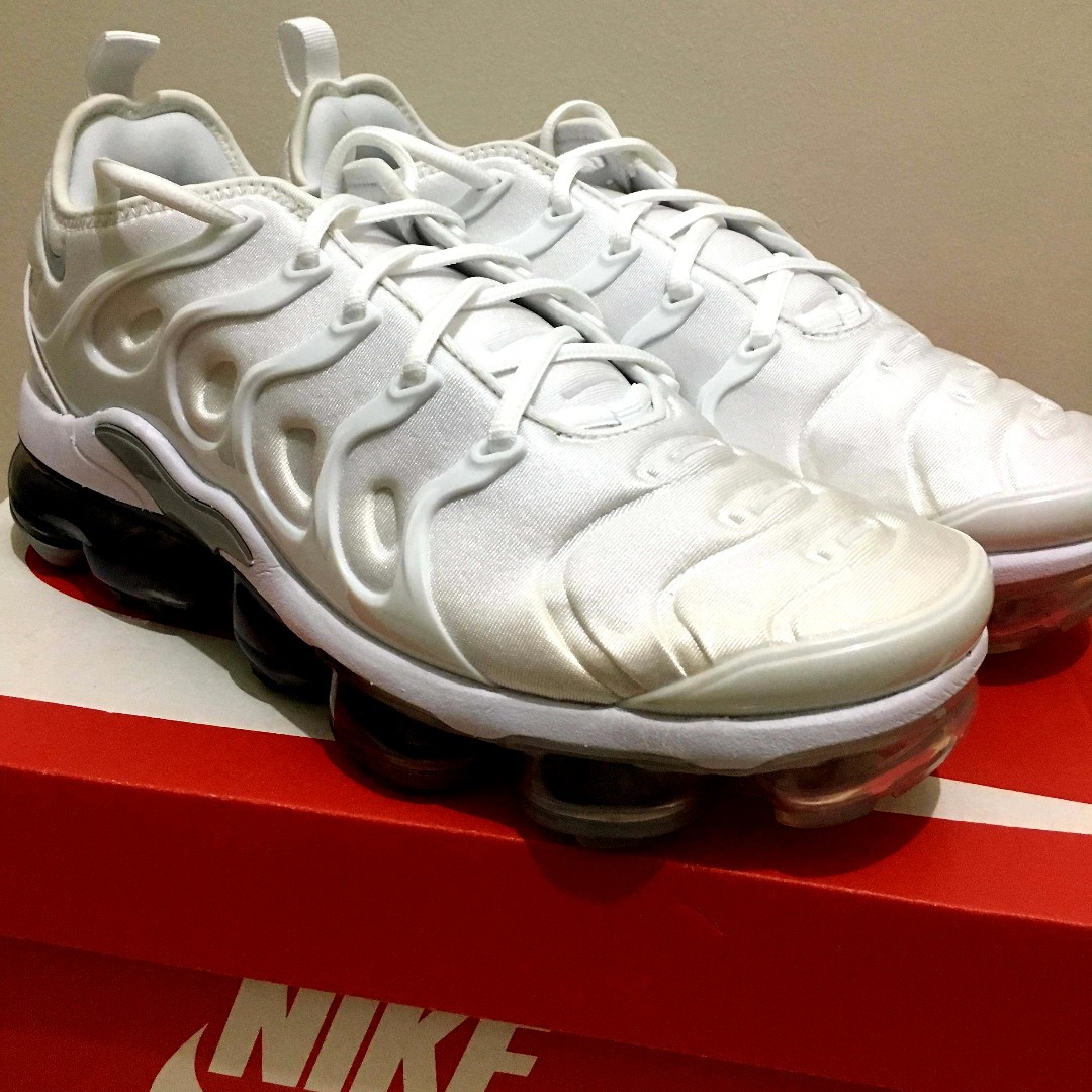 Air vapormax plus white platinum  and  grey best sale