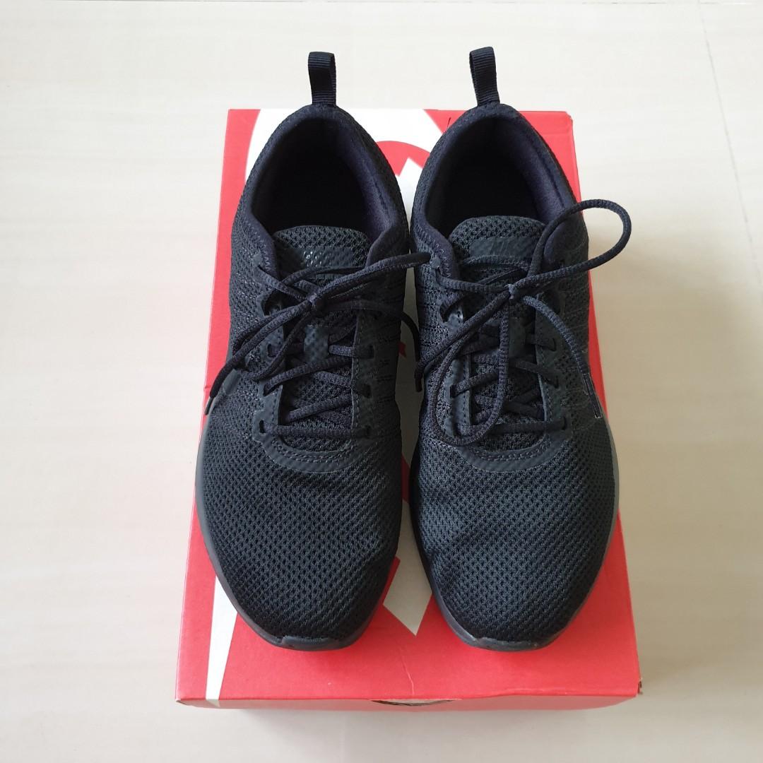 nike dualtone racer women's black