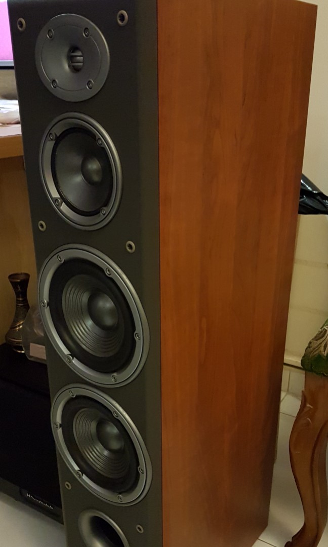 Selling Jbl E80 tower speakers $300, Audio, Speakers on Carousell