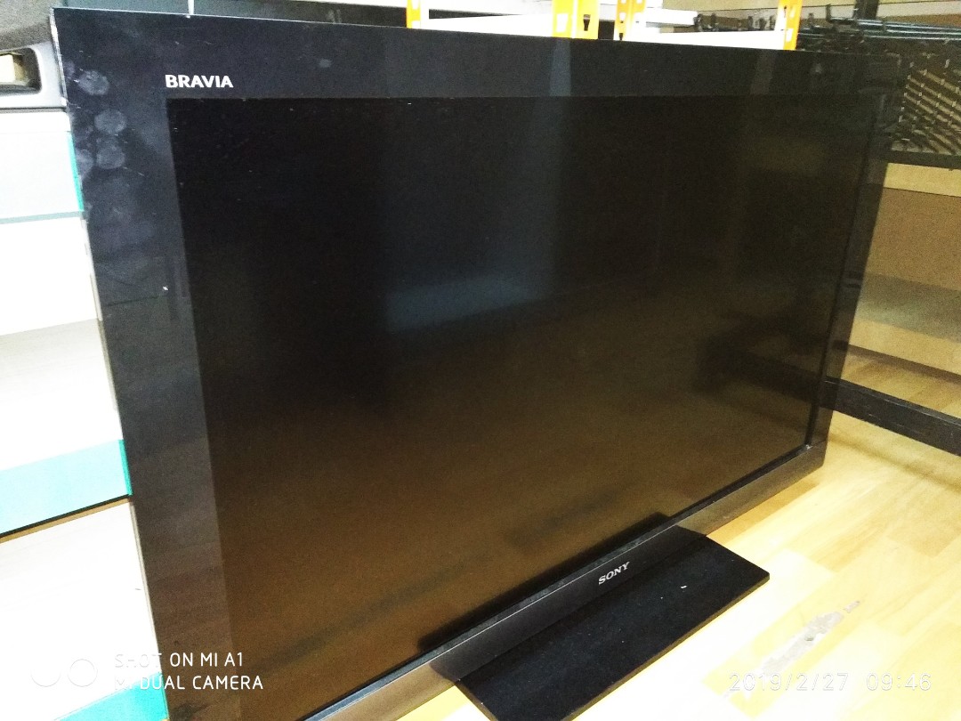 Sony Tv ( Screen Problem ) But Still Function, TV & Home Appliances, TV