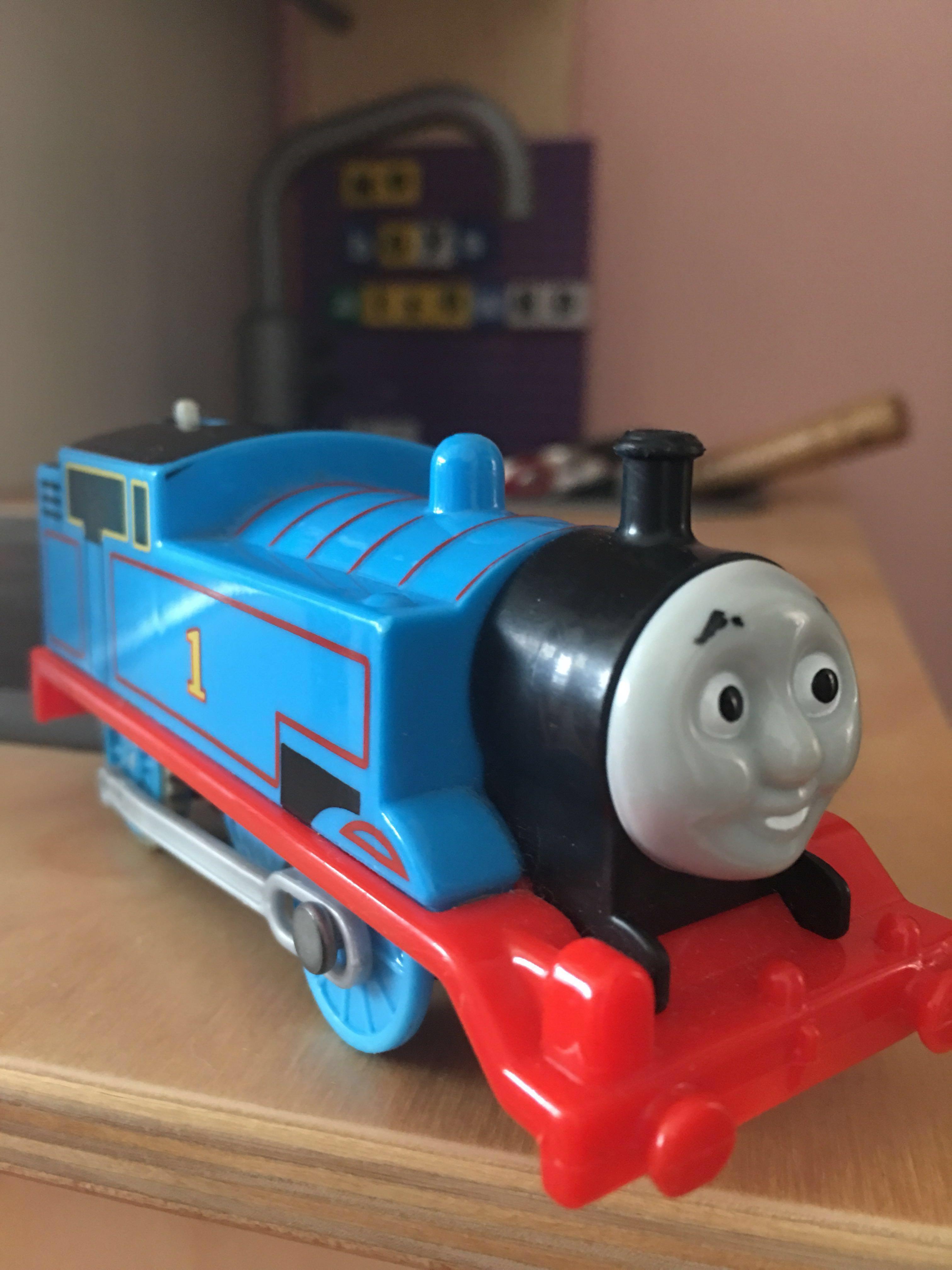 Thomas the train motorisedbatteries jncluded & other characters, Toys & Games, Bricks