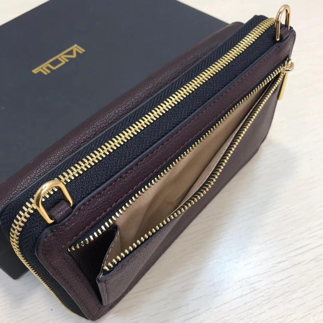 Tumi, Women's Fashion, Bags & Wallets, Purses & Pouches on Carousell