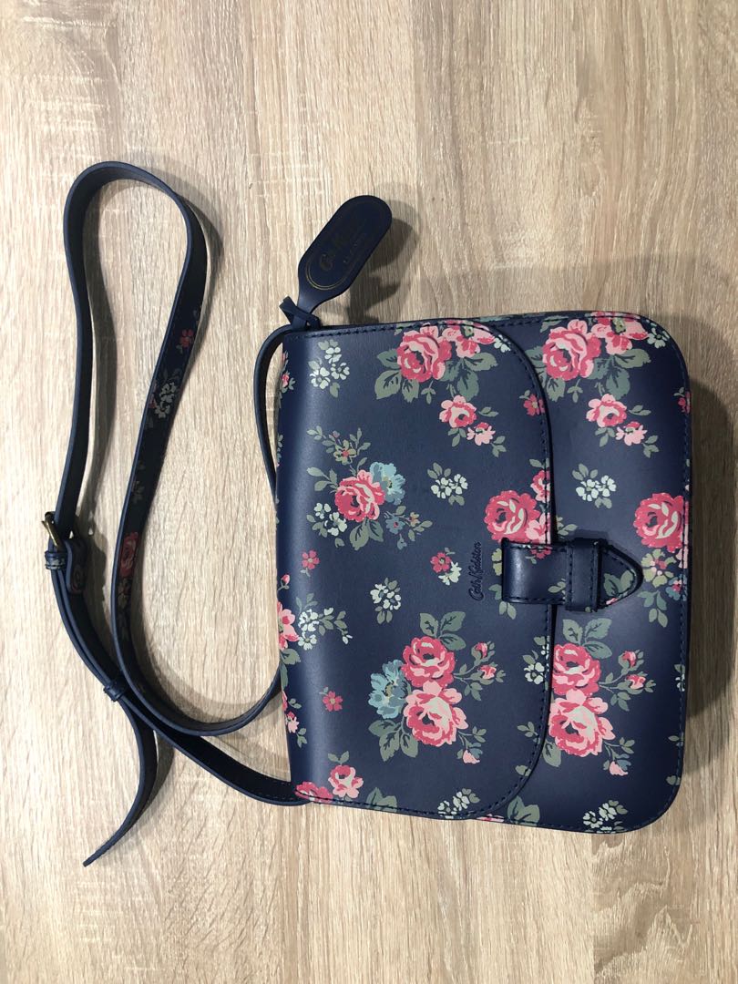 Cath Kidston sling bag, Women's Fashion, Bags & Wallets, Purses