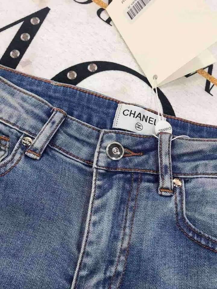 CHANEL 26S JEANS 690 main image 1