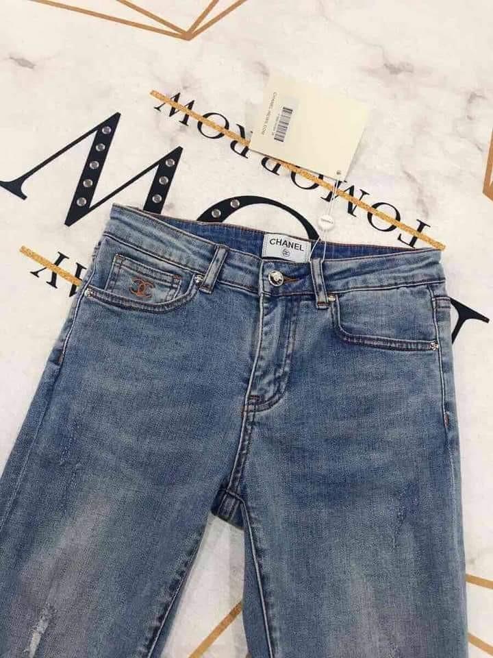 CHANEL 26S JEANS 690