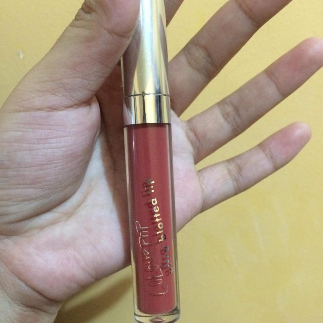 Colourpop Ultra Blotted Lip in DOOZY (Category: Makeup) located in Jalajala. Submitted by jbln14 (Listing ID 216986680, Image 1). Description: 90-95%.