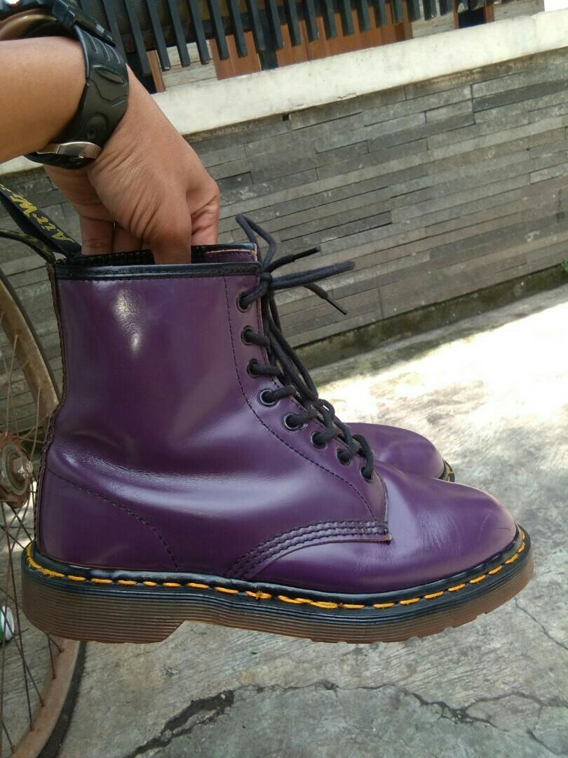 sepatu doc marten